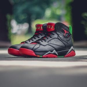Jordans Marvin the Martian Hare Edition